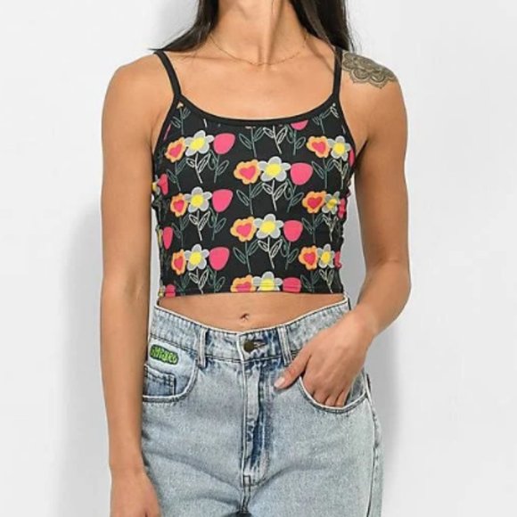 NWT Petals by Petals and Peacocks You Can't Sit With Us Black Crop Tank Top - Picture 1 of 6